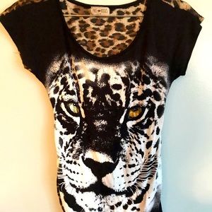 NWOT Pretty Tiger Top! Juniors S